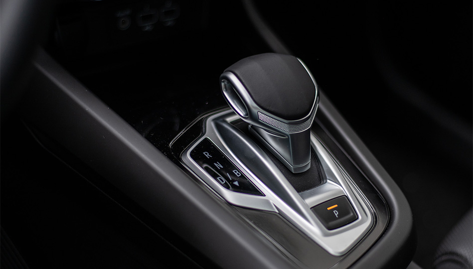Renault Arkana E-tech Hybrid kommer med ett B-läge som återvinner ännu mer energi när du släpper gaspedalen.
