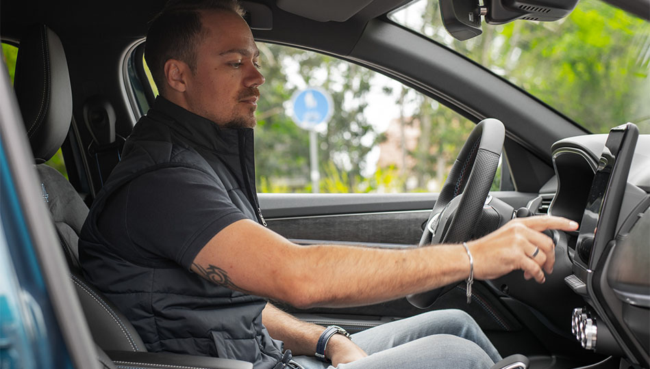 Fredrik Simola testar en begagnad Renault Arkana