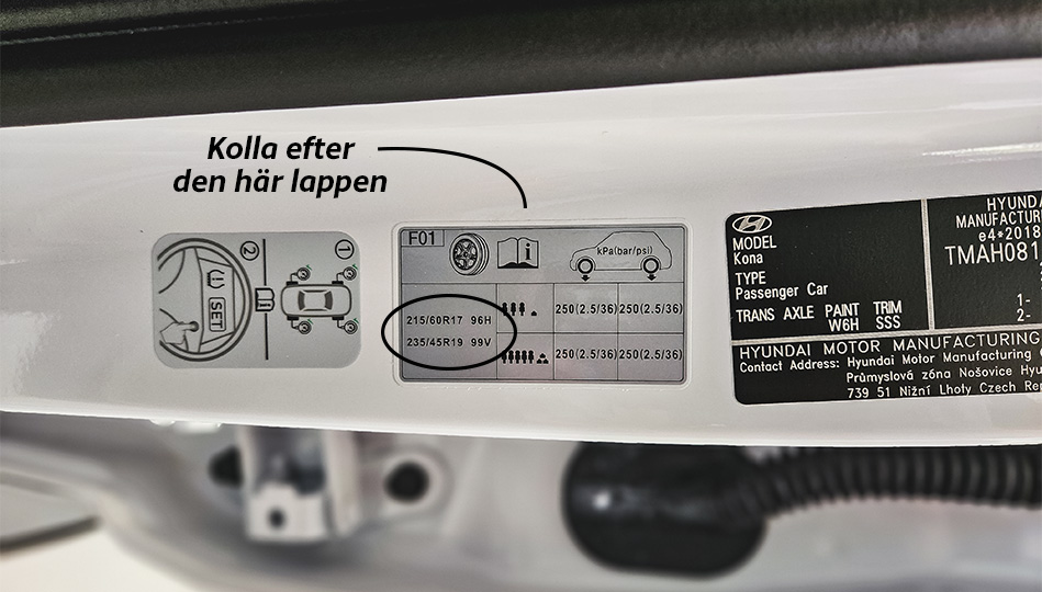 I bilen kan du ibland se dess rekommenderade hastighets- och belastningsindex.