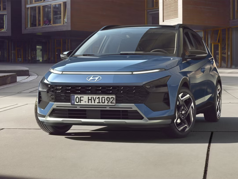 en blå Hyundai Bayon