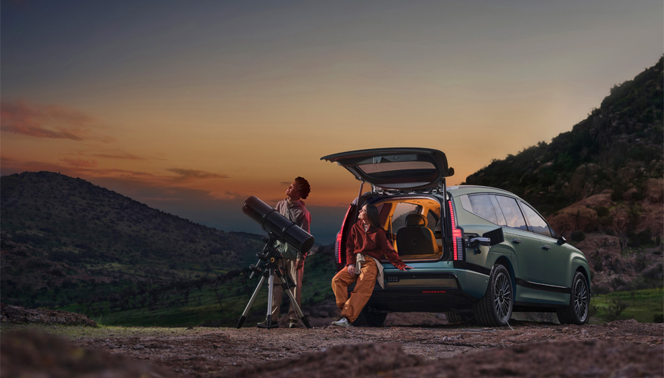 Ioniq 9 är en elektrisk, stor familjebil med plats för sju. Den är också perfekt för äventyr.