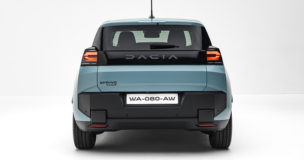 Dacia Spring bakifrån